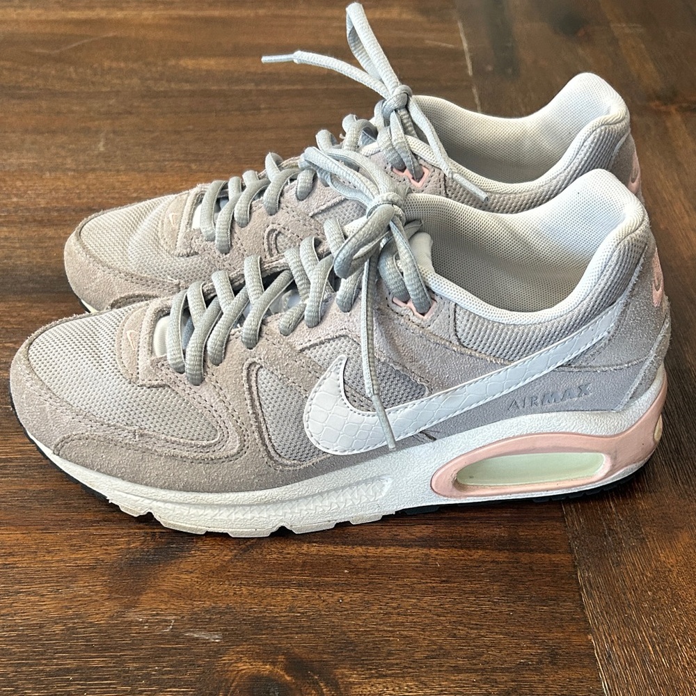 Nike Air Max Command Atmosphere Grey Coral Stardust Womans Size 8.5